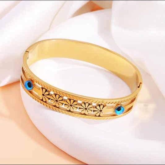 Blue Eye with Flower Anti-Tarnish Kada