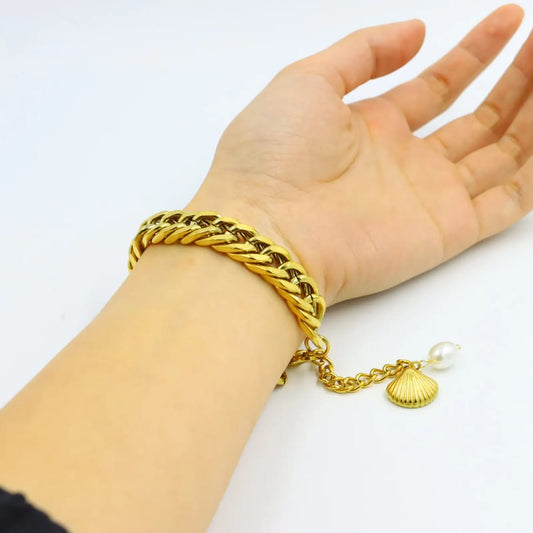 Anti-Tarnish Shell Charm Bracelet