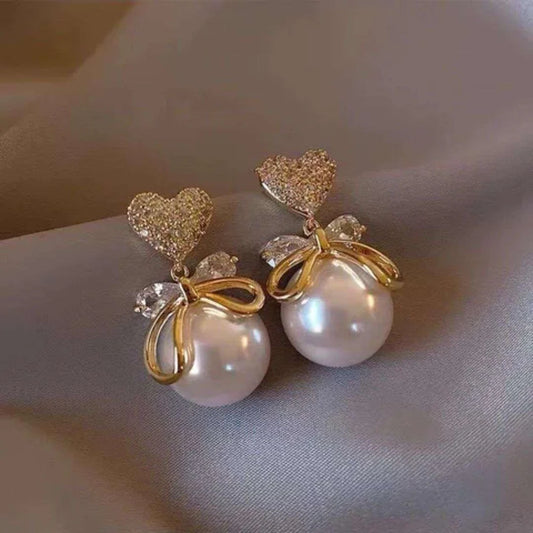 Danglers - Pearl earrings