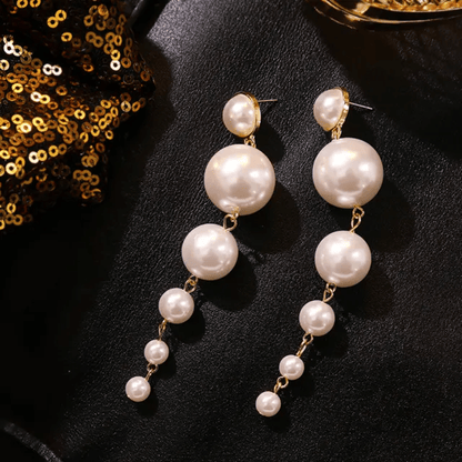 Danglers - Pearl earrings