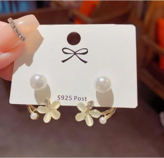 Korean Daisy Pearl Stud Earrings
